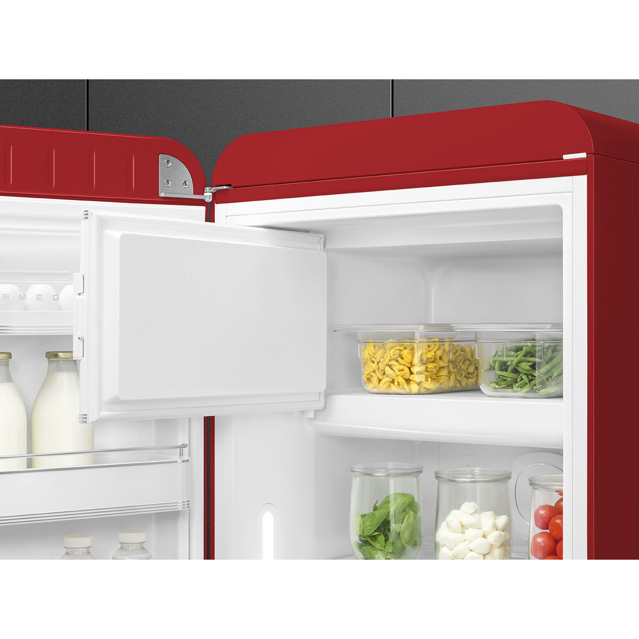 ����������� Smeg FAB28LRD6