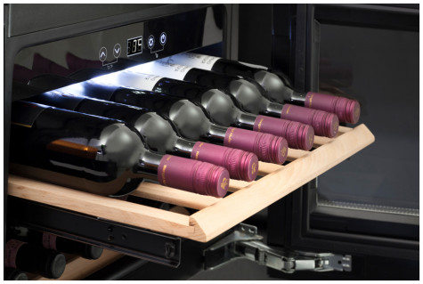 ������������ ������ ���� Caso WineDeluxe E 18