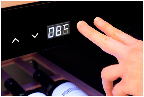 ������ ���� CASO WineExclusive 180 Smart