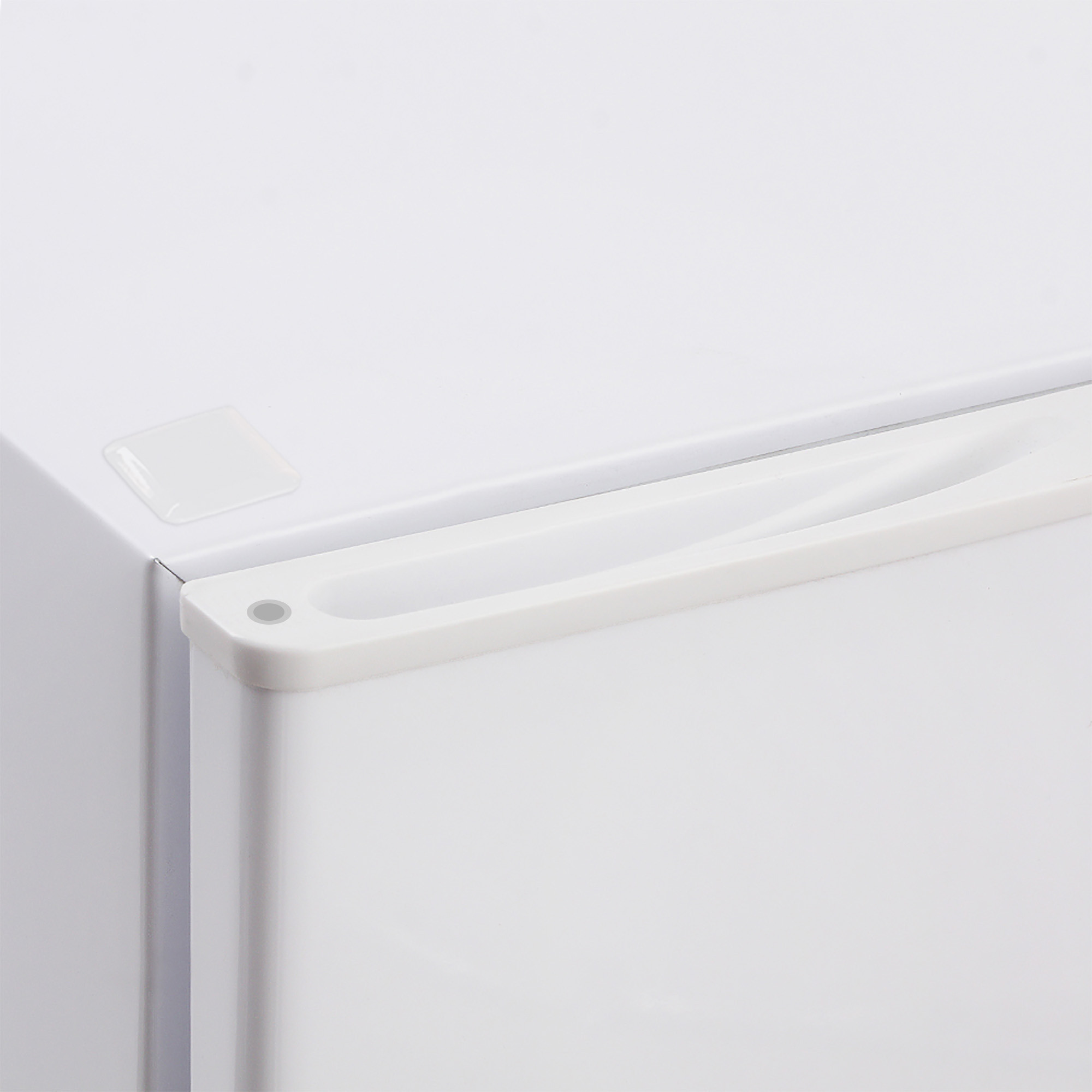 ����������� Tesler RC-73 White