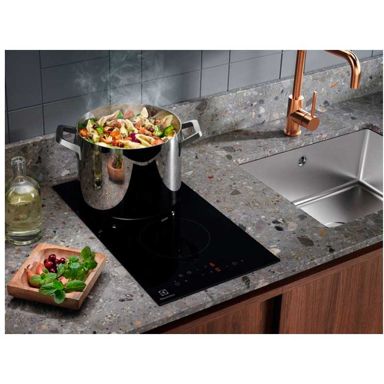 ������������� �������� ������ Electrolux LHR3233CK
