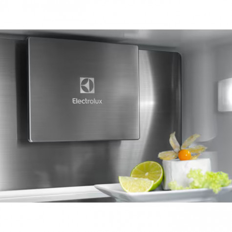 ����������� ������������ Electrolux E8MNCD18S