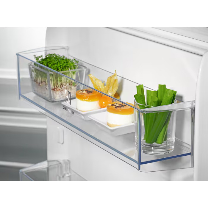����������� ������������ Electrolux E8MNCD18S