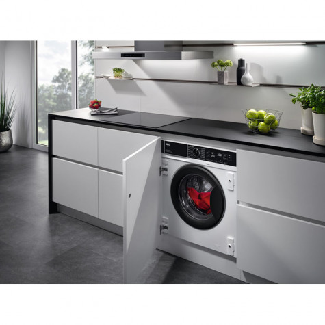 ������������ ���������� ������ AEG L8FBE48SCI