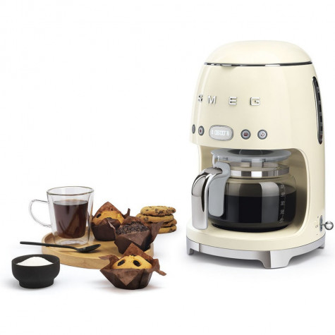 ��������� ��������� Smeg DCF02CREU