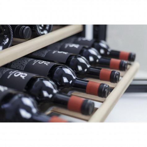 ������ ���� CASO WineSafe 18 EB