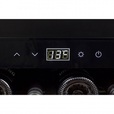 ������ ���� CASO WineSafe 18 EB Black