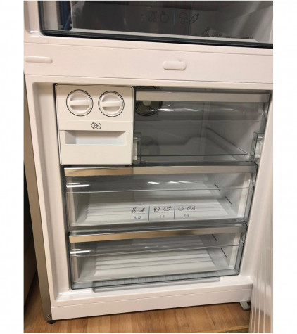 ������������ ����������� Vestfrost VF 492 GLBL